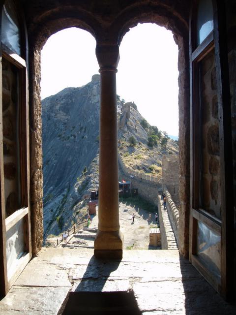 В заключении. Крепость в Судаке.