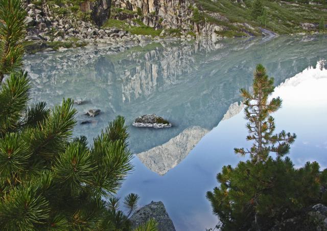 Отражение, озеро Дарашколь